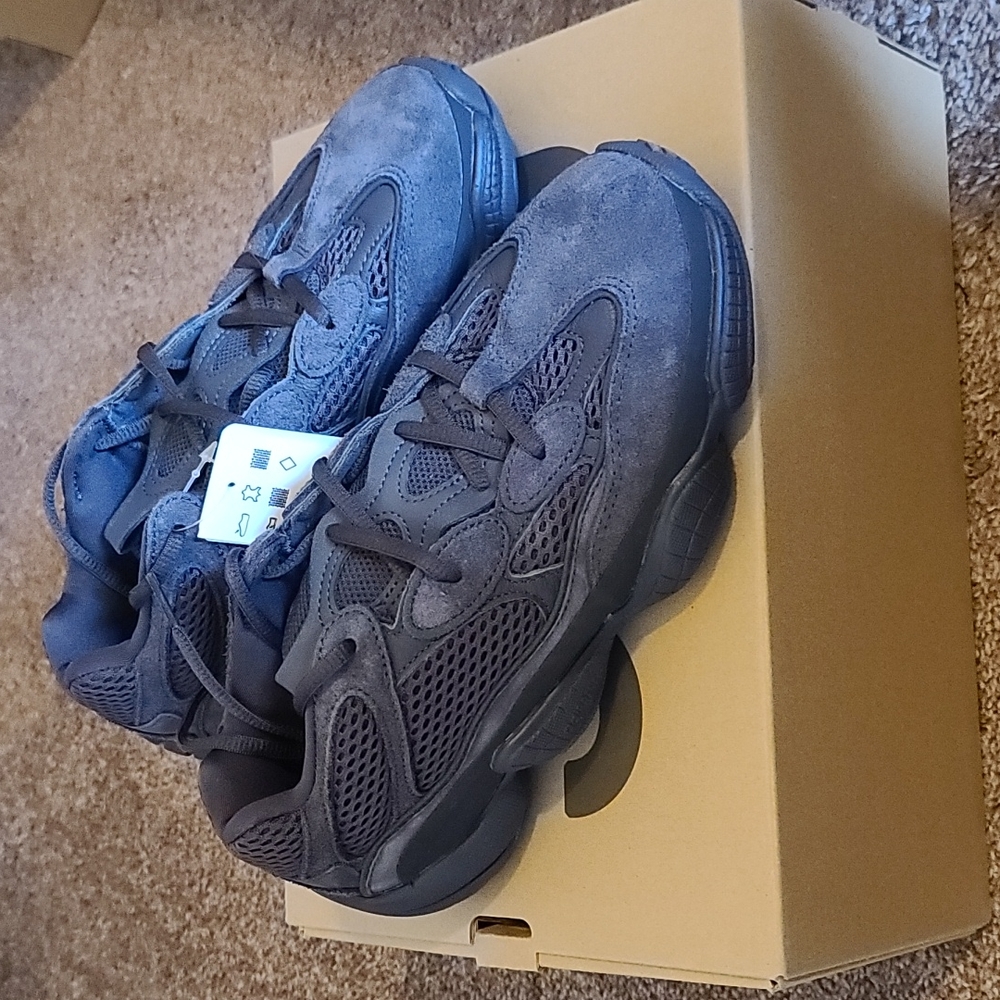 Yeezy 500